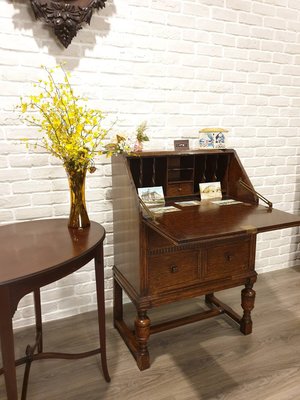 【卡卡頌  歐洲古董】英國老件 ~ 橡木雕刻  可下掀  寫字桌  書桌  梳妝台 化妝台  ca0239✬
