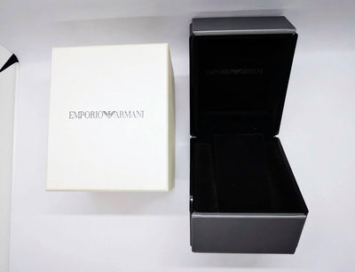 EMPORIO ARMANI 亞曼尼原廠手錶盒收納盒附外盒
