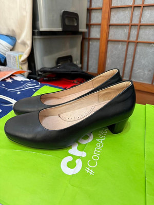 「 二手鞋 」 Kuru Mira 女版皮革跟鞋 24cm（黑）121