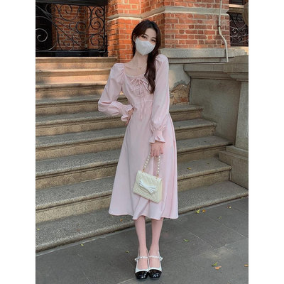 秋季新款法式復古洋裝別緻蕾絲拼接設計感粉色氣質長裙（滿599元免運）