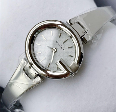 GUCCI Shima 白色錶盤 銀色不鏽鋼手鐲式錶帶 石英 女士手錶 YA134511