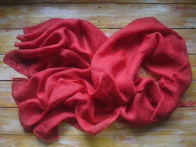 【天然麻紗蕾絲繡花圍巾披肩：雅致浪漫純色-可愛紅】100%印度高級亞麻 天然輕盈保暖 四季皆宜 純色款10色