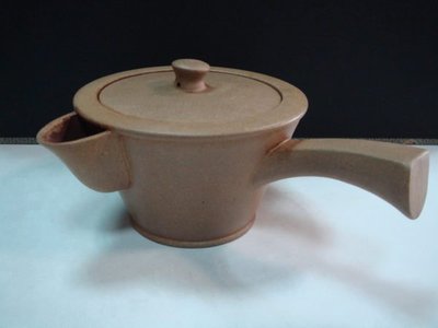 宜興紫砂 早期壺 側把 橫把 段泥底口线茶器 同芬款 一把《特價只給第一標》