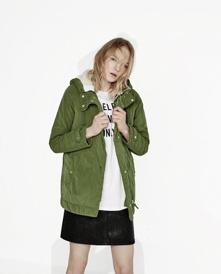 MISHIANA 西班牙品牌 ZARA 女生款可拆卸鋪毛保暖軍綠大衣厚外套 ( 特價出售 )