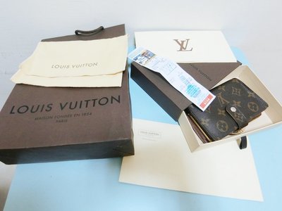 ※有新光三越購買發票+LV的證明書喔 名牌二手 Louis Vuitton LV M61674 扣式零錢中夾 零錢包皮夾