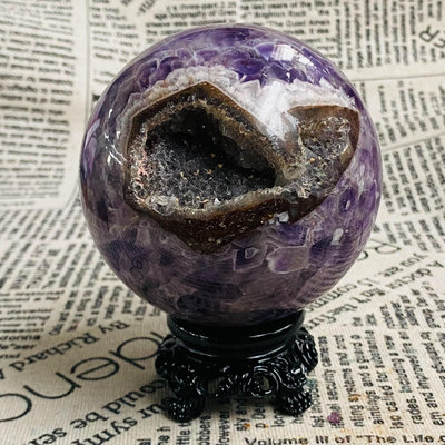WDB53天然紫水晶球擺夢幻紫色水晶居家飾品，原石打磨，隨手 水晶 擺件 文玩【天下奇物】1677