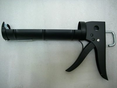 YT（宇泰五金）正台灣製(黑武士)專業型超厚齒狀不滴膠矽利康槍/附頭部切斷孔/品質保證