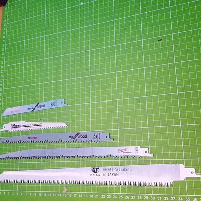 (5支軍刀鋸片促銷一起賣)-內有BOSCH+米沃奇+MORSE+特別加工過-長型總長度約37公分的大木工用的軍刀鋸片