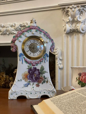 德國古董手工彩繪瓷機械發條時鐘  『功能正常』『純時鐘，沒有報時響鈴』 #023242