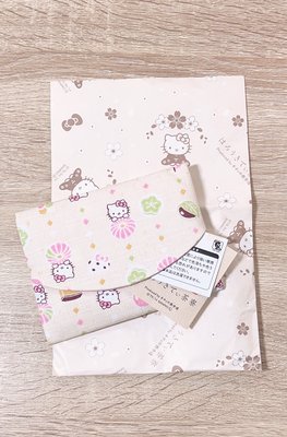 [全新]Hello Kitty 袖珍面紙套/ 面紙包 米黃色