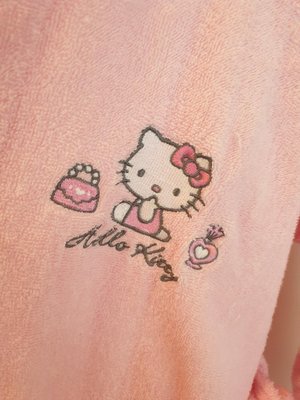 HELLO KITTY 浴袍，日本購入
