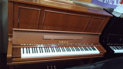 ［上統樂器］原裝 中古 山葉 YAMAHA U30Wn 直立式鋼琴免費搬運調音.零件保固五年