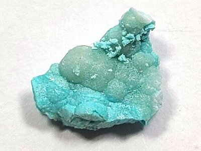***原礦屋*** 稀少礦物！A級貴州天藍色三水鋁石原礦小標本0.2g！(礦石、寶石、冥想、靈修)