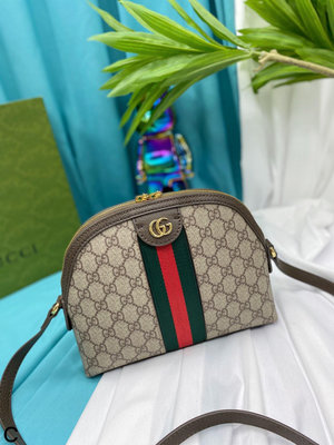 【二手包包】Gucci  Ohidia貝殼包  非常適合當日常通勤包  復古的紅綠條紋元素和雙G logo NO195746