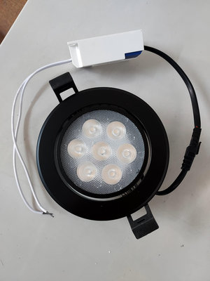 明冠燈光--開孔9.5公分LED嵌燈//10W/可調角度/崁燈