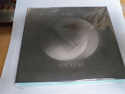 天團席格若斯樂團 Sigur Ros /INNI演唱會實況LIVE 1DVD+2CD進口版圖3.側