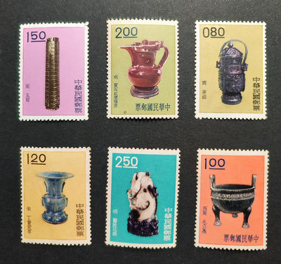 台灣郵票.50年專19．古物前十八寶郵票散票中品，每張30元，剩0.8元，1元，1.2元
