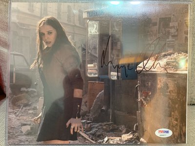 漫威 MARVEL 復仇者聯盟 終局之戰 緋紅女巫 Elizabeth Olsen 親筆簽名照 8x10 PSA DNA 認証 iron man