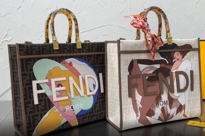 【MOMO全球購】FENDI 新款 Peekaboo系列 女包FF托特包 手提單肩斜挎大容量購物袋 媽咪包 35*32