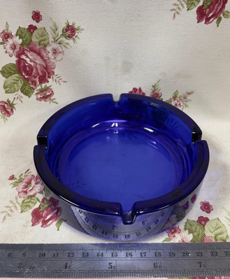 龍廬-自藏二手出清~玻璃製品-FRANCE藍色玻璃圓形煙灰缸-琉璃煙灰缸-圓形深藍色/置物盒/只有1個/裝飾擺設 生活用品