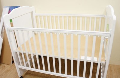 [美國 L.A. Baby] Brooklyn Crib 布魯克林三階段嬰兒成長木床(二手)