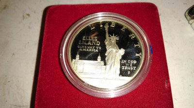 1986年美國自由女神像紀念銀幣.