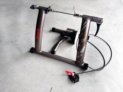 ~騎車趣~全新TRANZ X鋁合金線控磁阻訓練台 自行車練習台 室內訓練