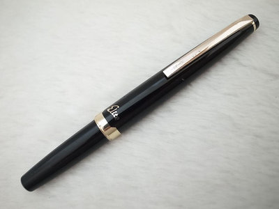 B909 1970s 百樂 日本製 黑桿短鋼筆 14k 細字尖(7成新)(橢圓尖)