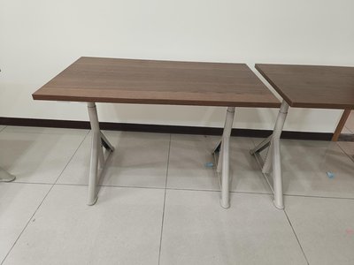 桃園國際二手貨中心-----9成新 五折價 IKEA IDASEN 可調整辦公桌 120×70公分