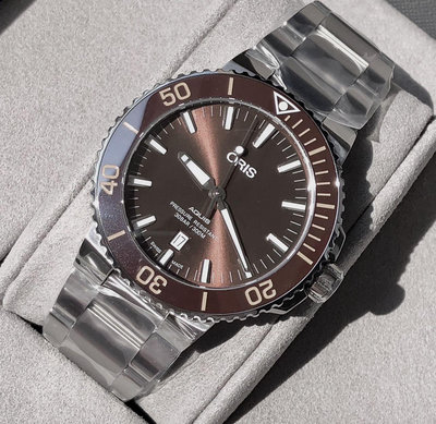 ORIS Aquis Date 陶瓷圈 棕色錶盤 銀色不鏽鋼錶帶 男士 自動機械錶 0173377304152-0782405PEB 潛水錶 300M
