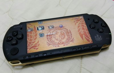 PSP 3007 主機+8G套裝  魔物獵人 限量版主機 97新