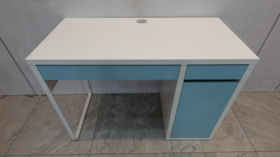 桃園二手家具 推薦-IKEA 宜家 藍色 書桌 電腦桌 辦公桌 學習桌 文書桌 工作桌 萬華 中正 大同 傢俱 避風港