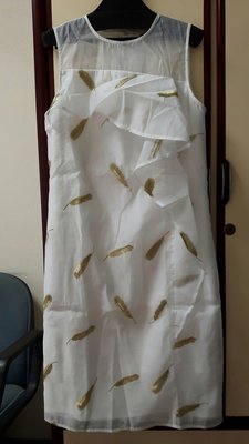 iroo party雪白色金色葉子刺繡宴會禮服洋裝，原價3380,特價2380含運費，類似銀穗，巧帛，0918,MOMA，Le polka
