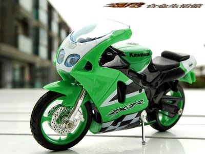 【V2 合金精品】1:18 Kawasaki Ninja ZX-7R 川崎  經典跑車~ 全新品,現貨特惠價! ~