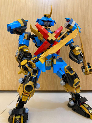 Lego樂高 71775 忍者炫風 赤蘭的武士僅售機械人（拆售）現況品，因缺部分零件（手臂圓蓋、手指及下巴）便宜出售，無說明書