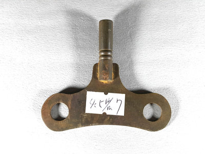 [銀九藝] 內徑4.5mm銅製古董鐘 發條鐘 機械鐘 鑰匙 (2)