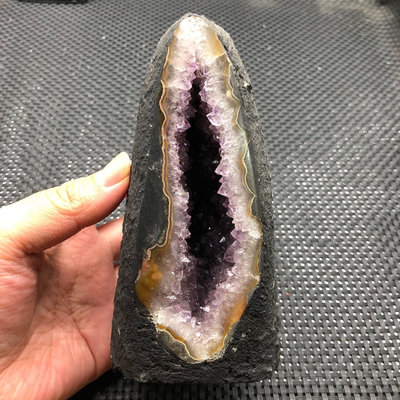 【二手】天然紫水晶晶洞紫晶洞擺件，規格138.92.73m 水晶 礦石 老貨 【天地通】-3988