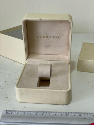 原廠錶盒專賣店 Burberry 錶盒 F043