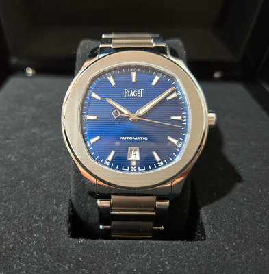 PIAGET 伯爵 Piaget Polo Date 不鏽鋼 藍色雕紋面盤 42mm 盒單齊全 95新