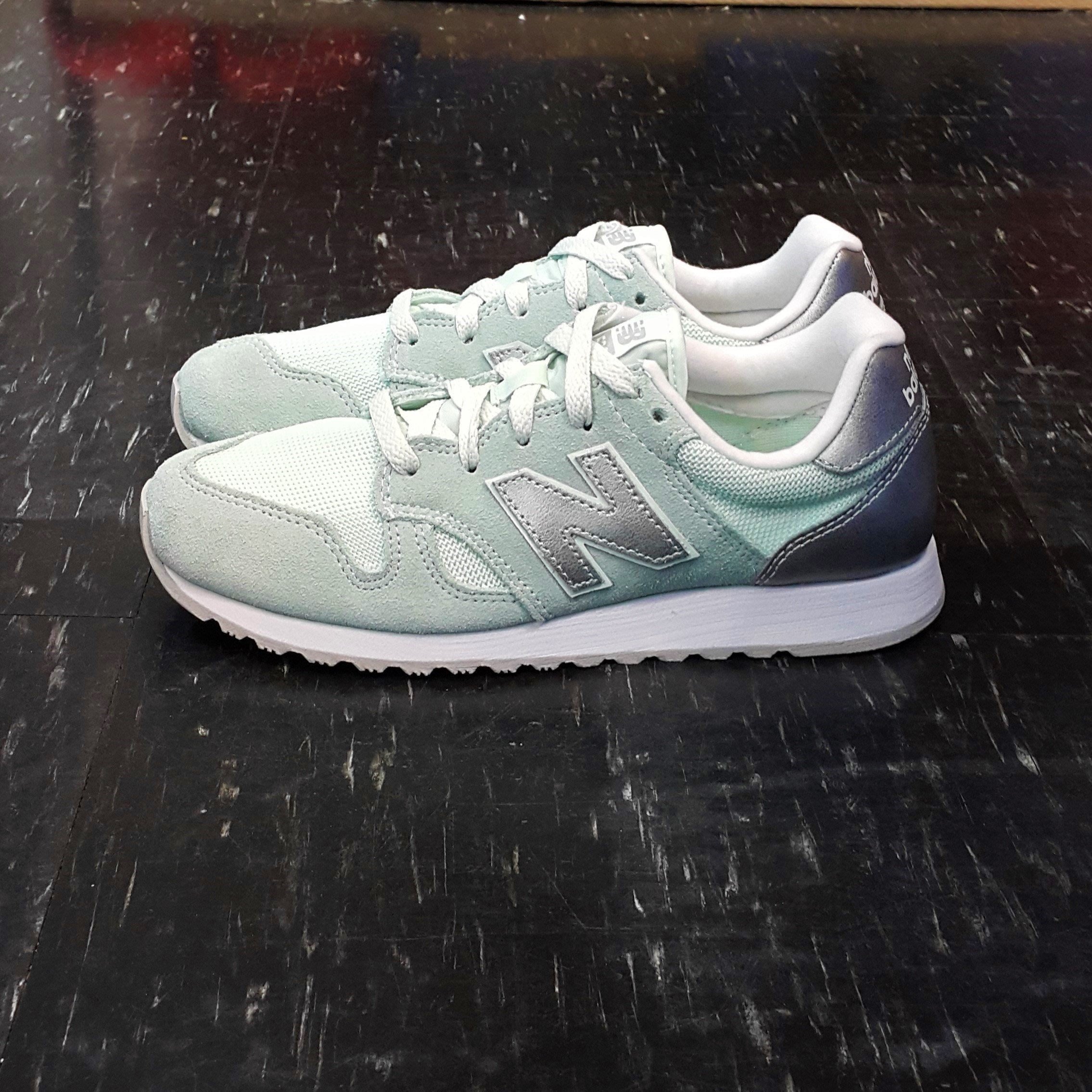 nb520 shoes