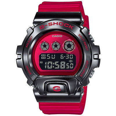 【CASIO G-SHOCK】(公司貨) GM-6900B-4 經典黑色和紅色為基礎，黑色不銹鋼錶圈