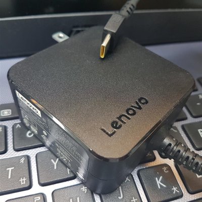 變壓器 Lenovo 45W Type-C USB-C 充電器 Lenovo ThinkPad X1 Carbon
