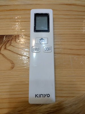 【KINYO】輕巧型鐳射測距儀 (RGF-3138)