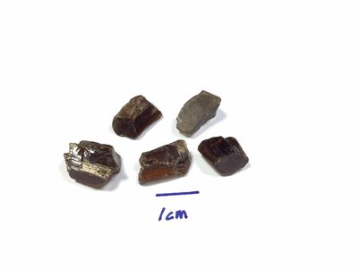 【Texture & Nobleness 低調與奢華】礦物展區 原礦 標本 -鎂柱晶石-5.05克