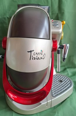 Tiziano義式高壓膠囊咖啡機TSK-1136香檳金色