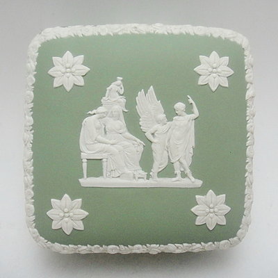 【二 三 事】英國製Wedgwood芥末綠碧玉浮雕希臘神話珠寶盒/置物盒(方型)
