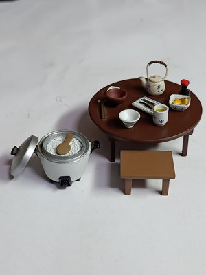 惠惠--日本昭和時代飯桌電鍋食物場景玩具擺飾（53）