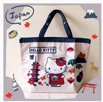 ｛包鑽生活網｝7-11 Hello Kitty 環遊世界 18L 折疊保冷袋
