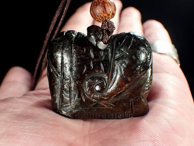 『保真』老玉市場-明代和闐老玉黑漆古大象立體雕