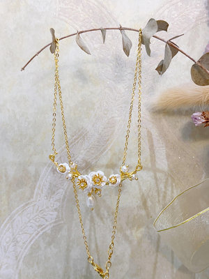 Leann代購~Les Nereides 法國永恒玫瑰系列 白玫瑰花朵與珍珠 金葉子吊墜項鏈